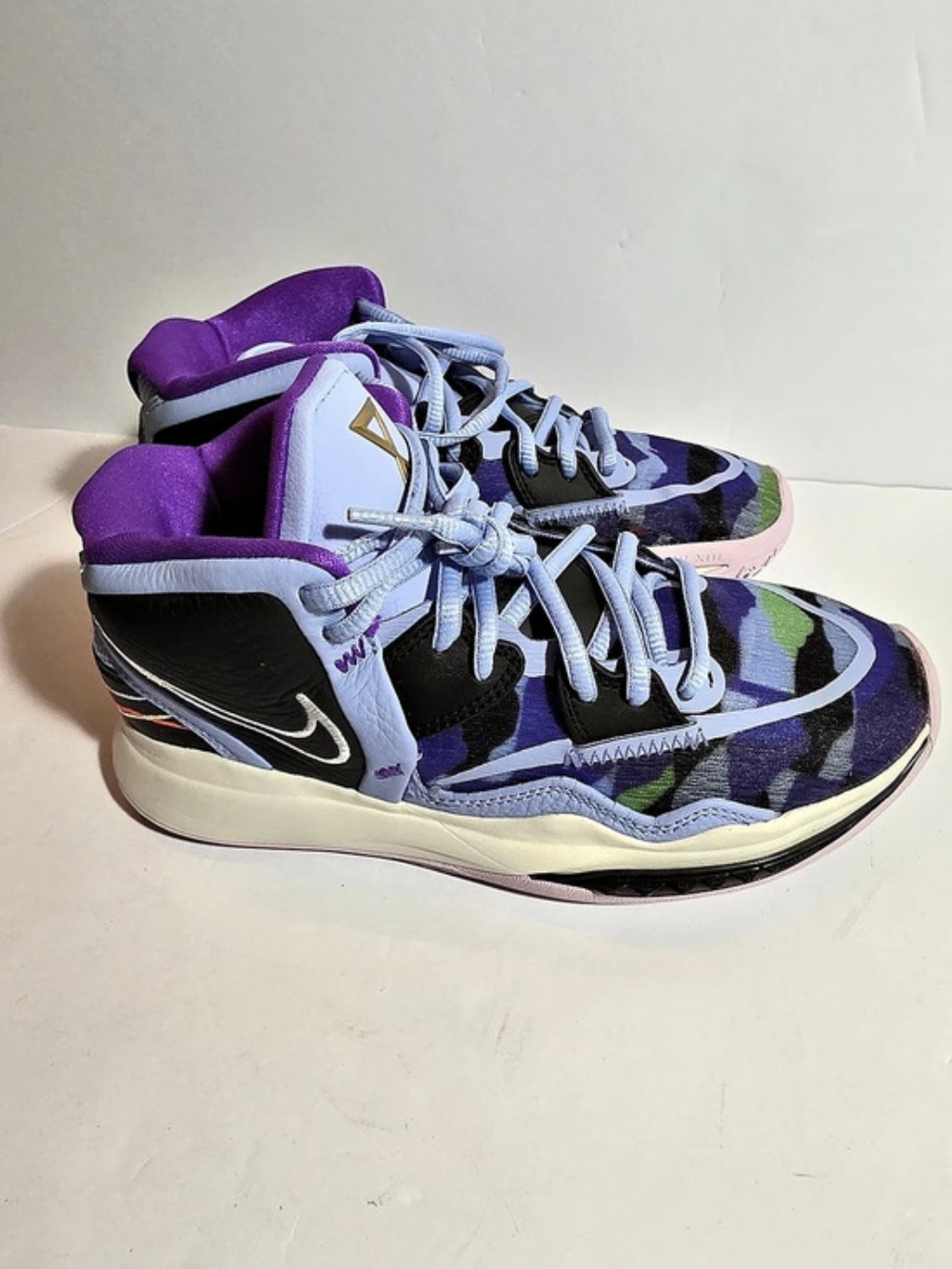 Nike Kyrie Basketball Sneakers Purple & Black